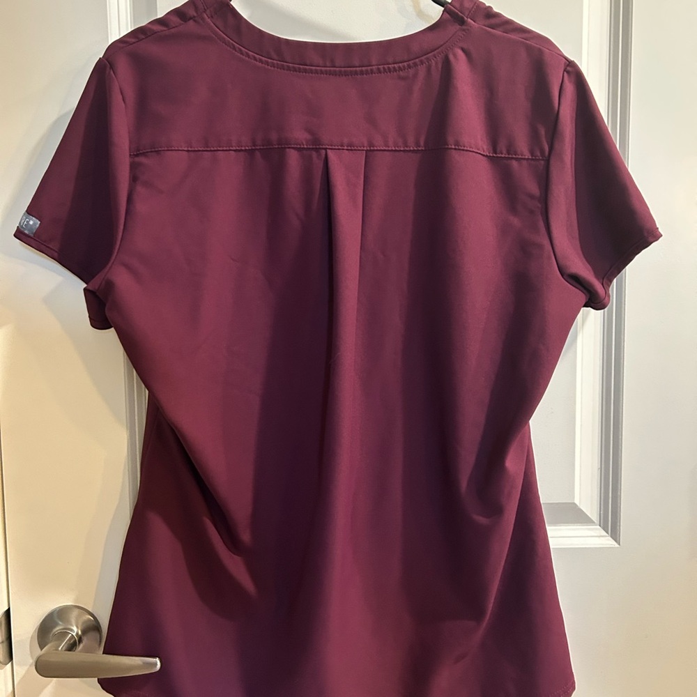 Women's Burgundy scrub top